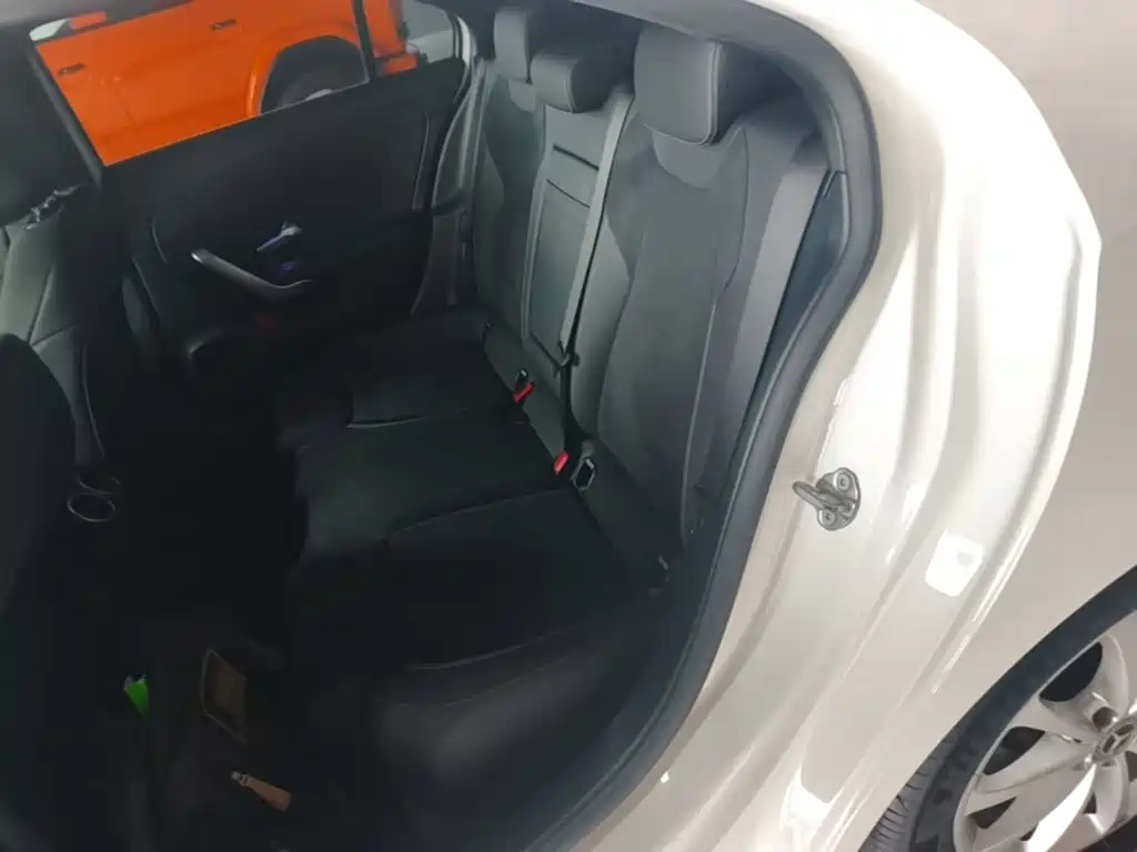 Mercedes-Benz A-Class — миниатюра 17