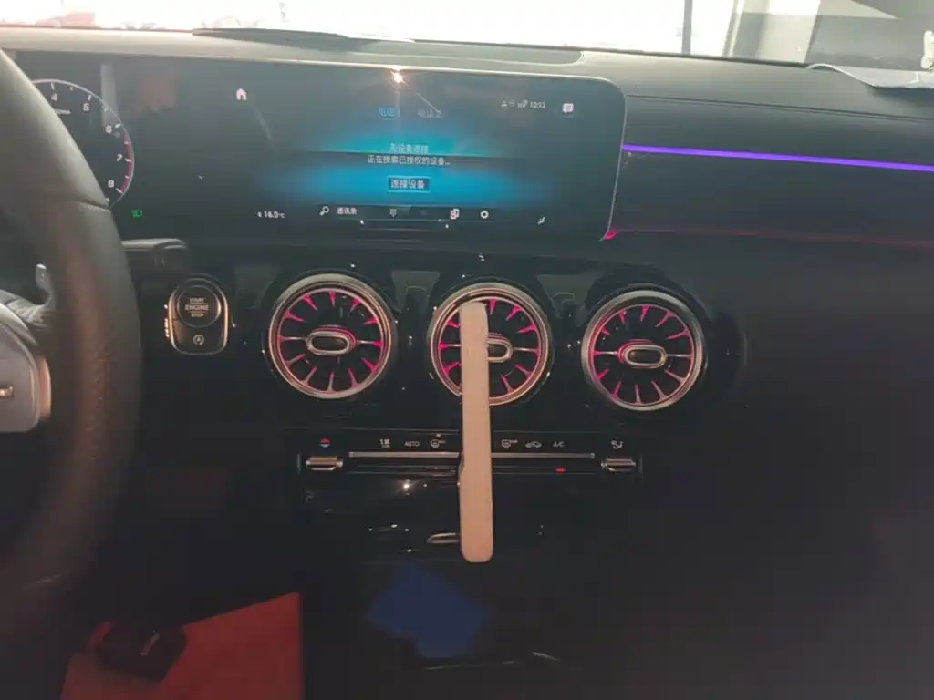 Mercedes-Benz A-Class — миниатюра 13