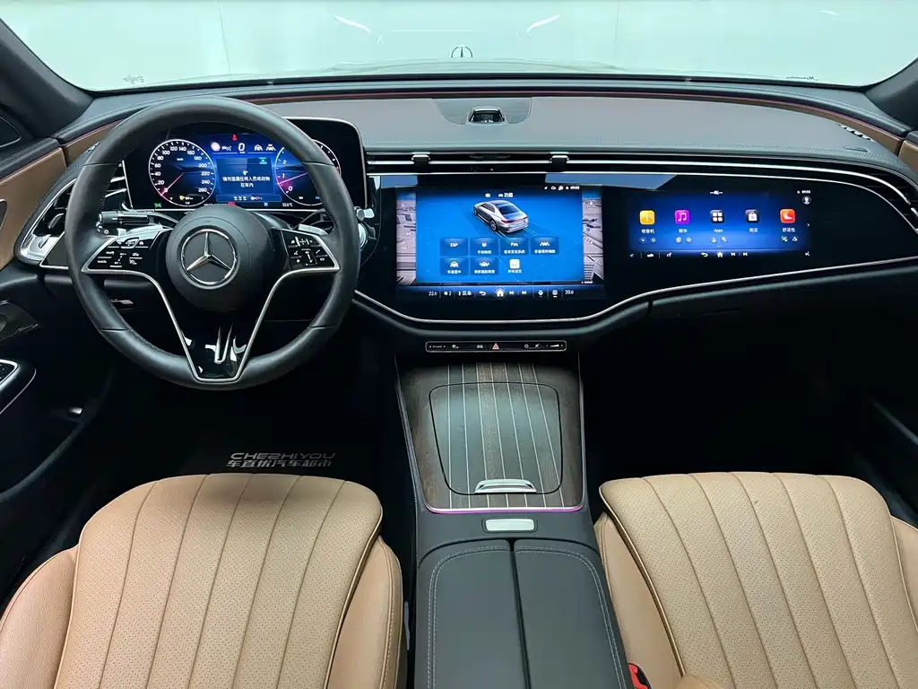 Mercedes-Benz E-Class — миниатюра 12