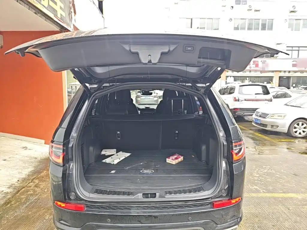 Land Rover Discovery Sport — миниатюра 19