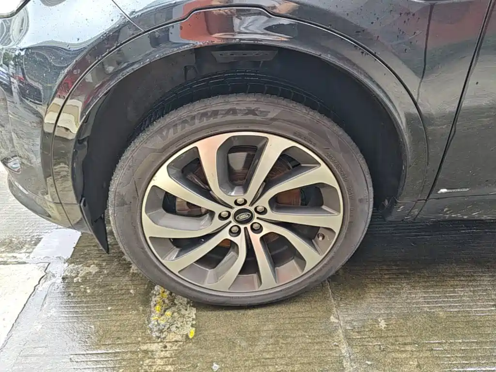 Land Rover Discovery Sport — миниатюра 23