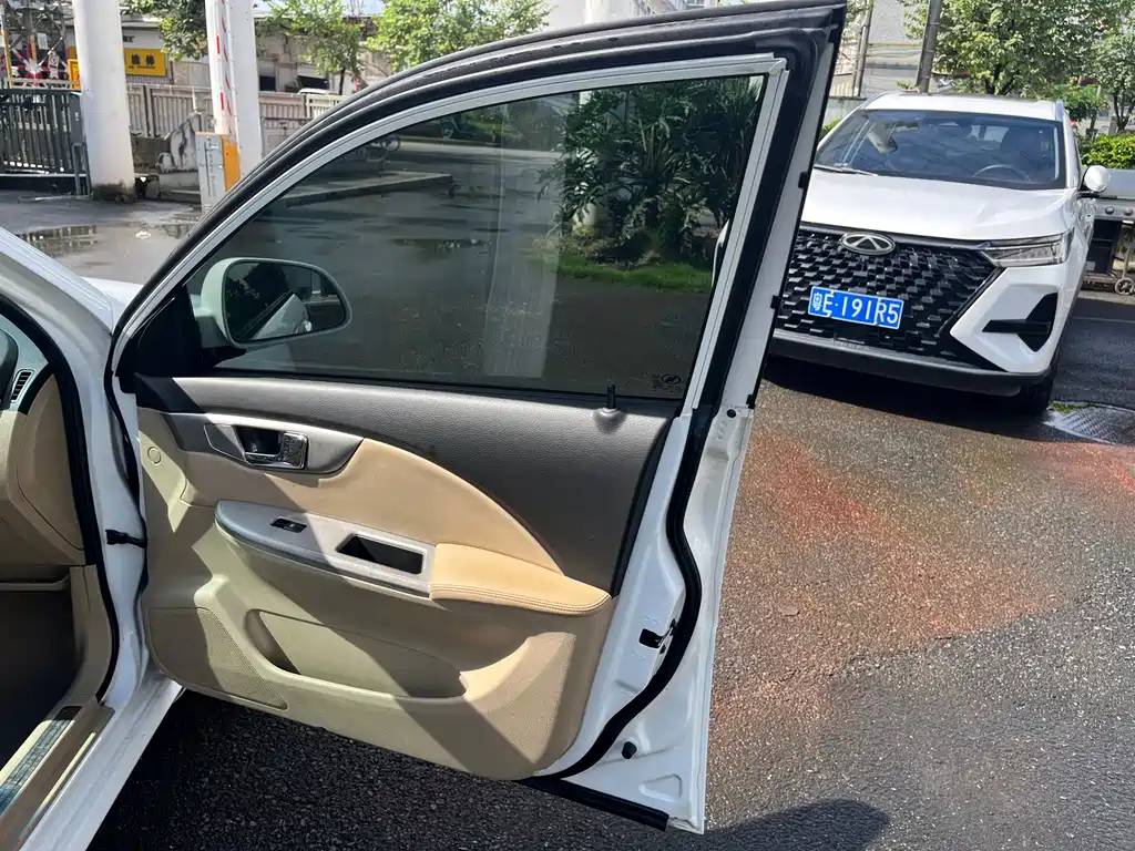 Buick Excelle — миниатюра 20