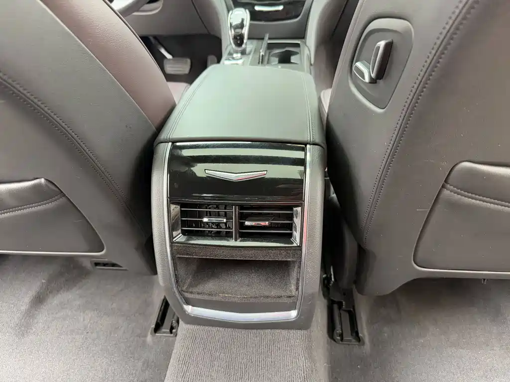 Cadillac CT6 — миниатюра 27