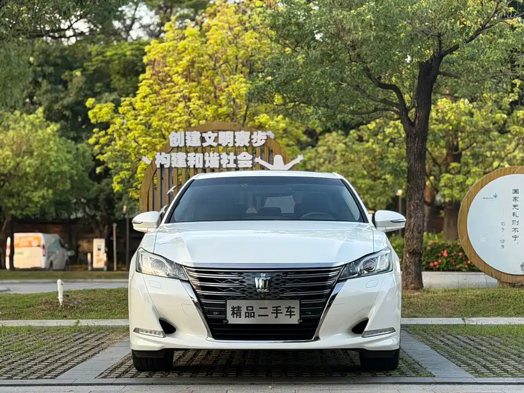 Toyota Crown 2018 2.0T Sport