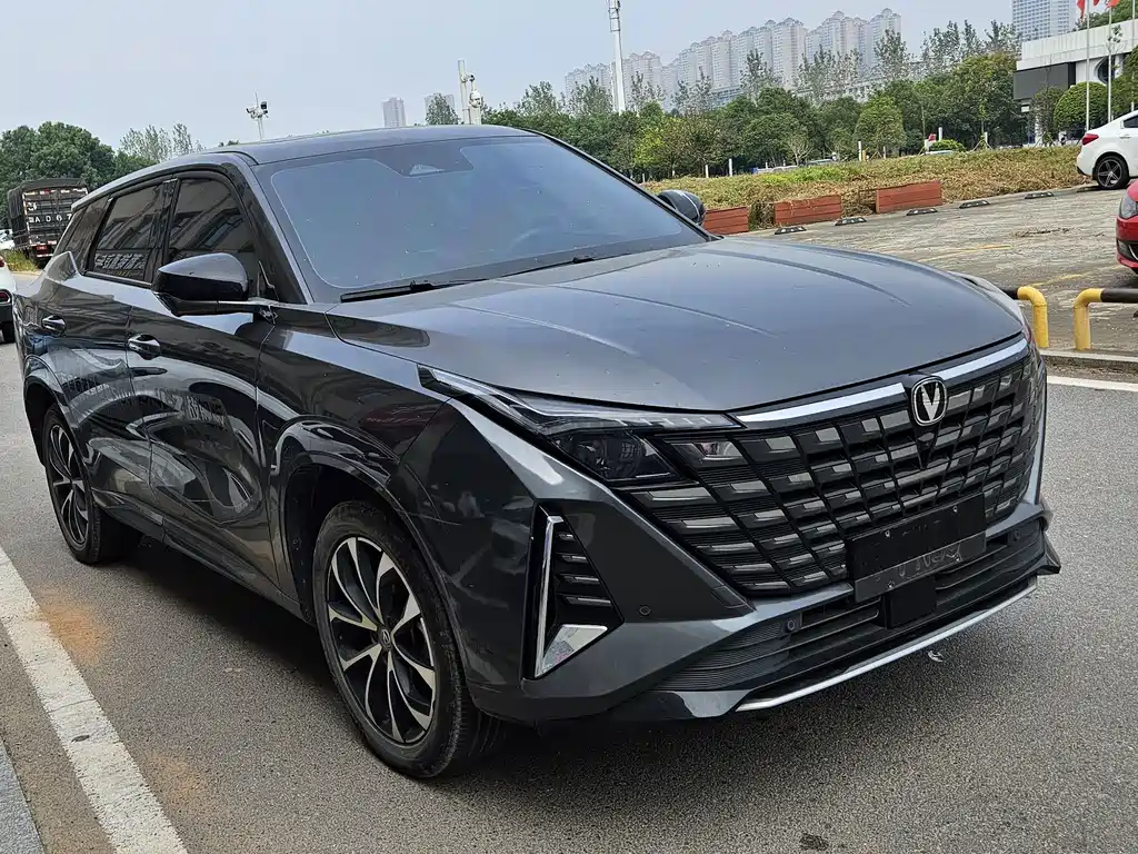 Changan UNI-Z New Energy — миниатюра 3