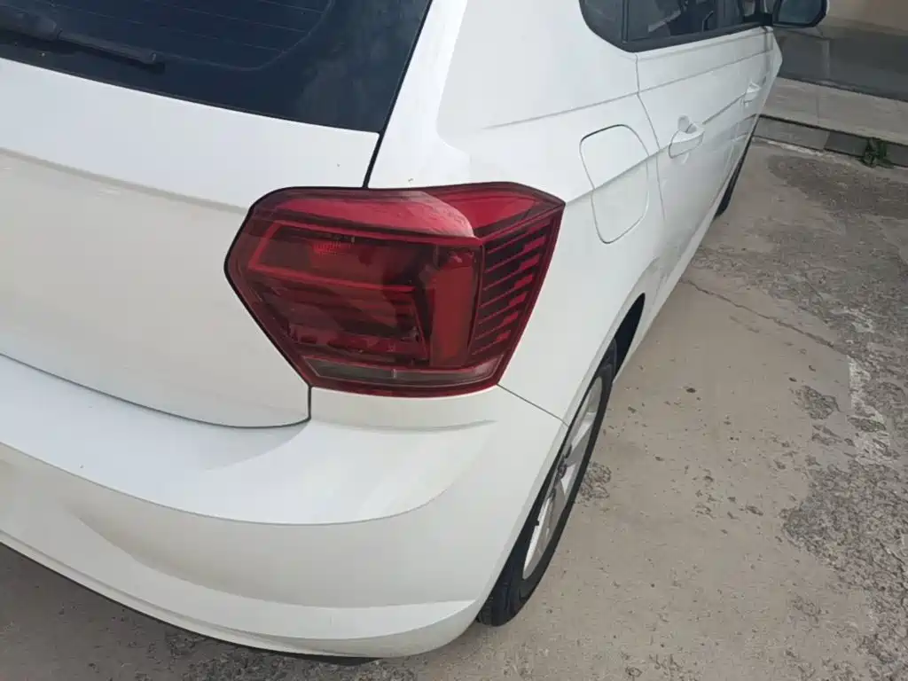 Volkswagen Polo — миниатюра 8