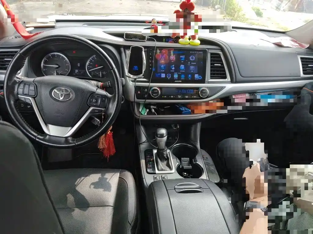 Toyota Highlander — миниатюра 5