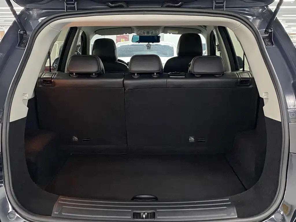 Roewe RX5 — миниатюра 13