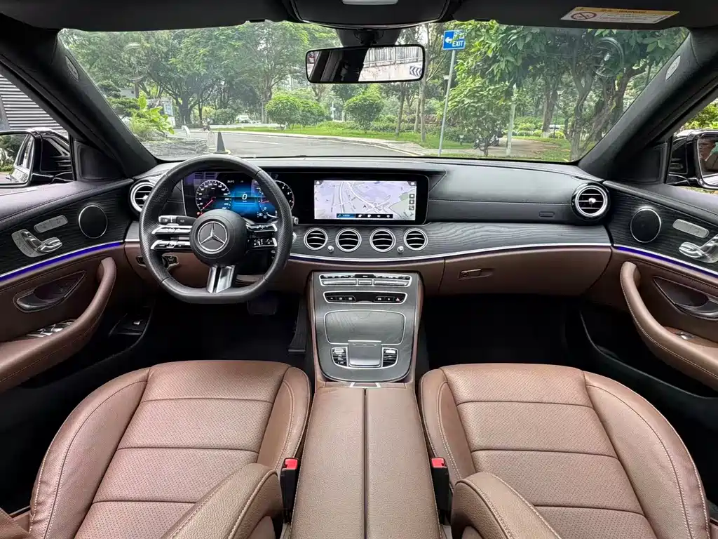 Mercedes-Benz E-Class — миниатюра 10
