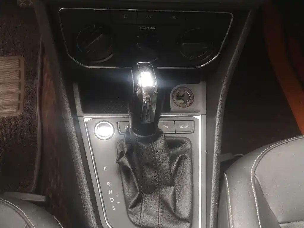 Volkswagen Lavida — миниатюра 14