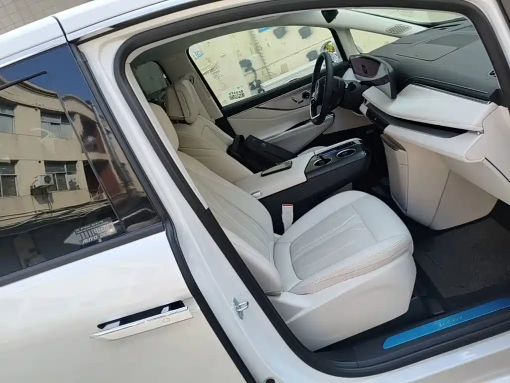 Buick GL8 Hybrid — миниатюра 25