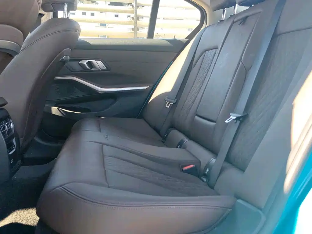 BMW 3 Series — миниатюра 6