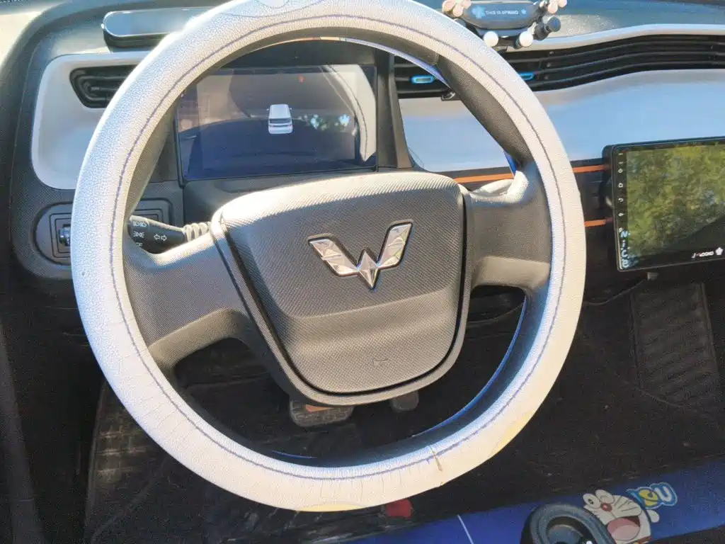 Wuling MINIEV — миниатюра 11