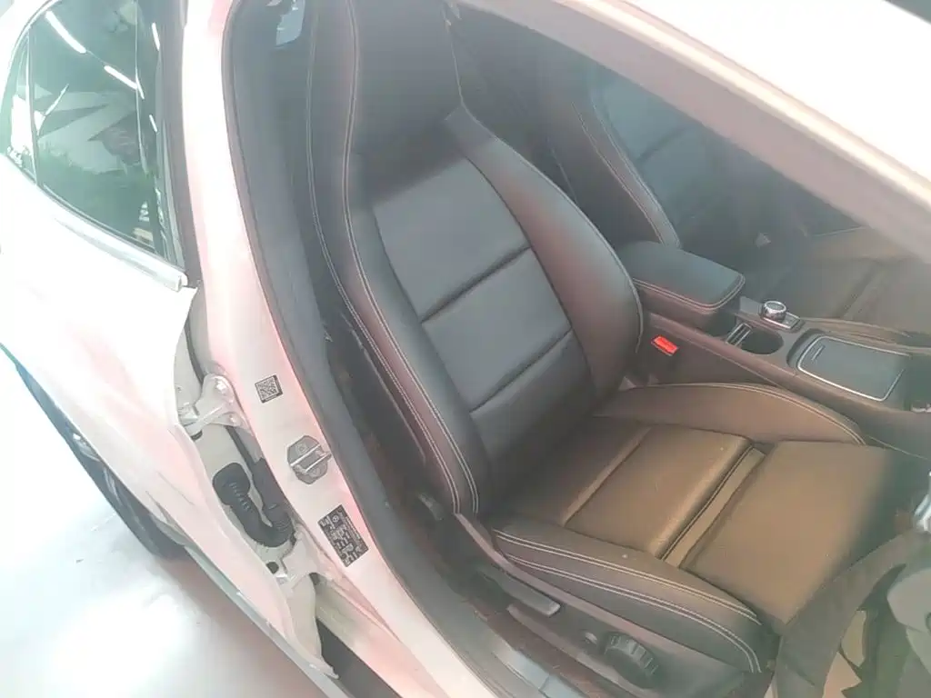 Mercedes-Benz GLA — миниатюра 25