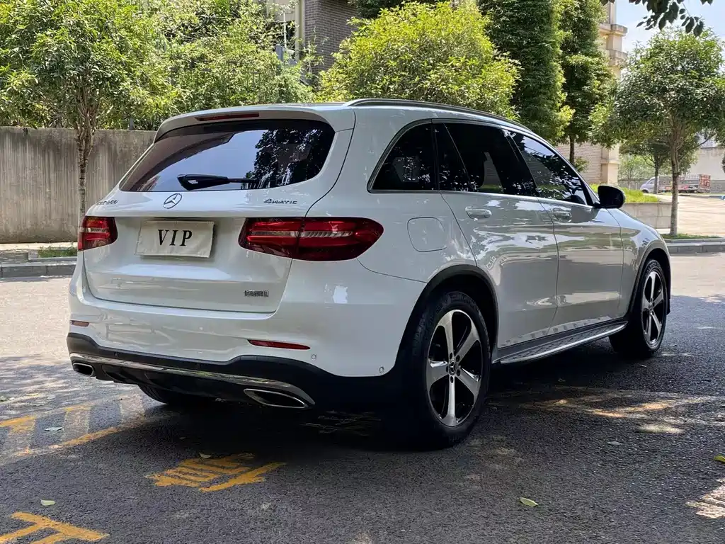 Mercedes-Benz GLC 2018 GLC 260 4MATIC Luxury