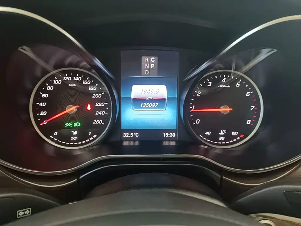 Mercedes-Benz V-Class — миниатюра 12