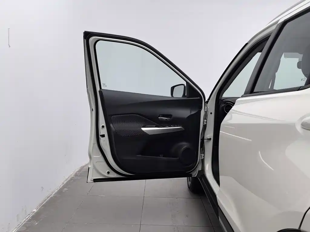 Nissan Kicks — миниатюра 8