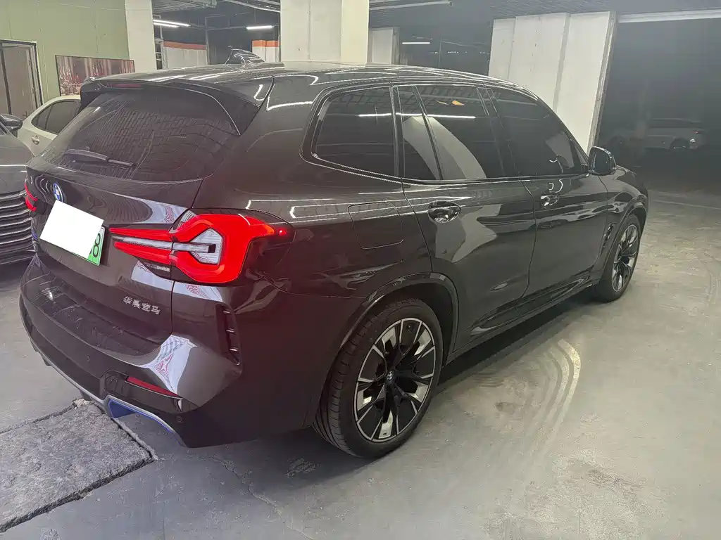 BMW iX3 — миниатюра 2