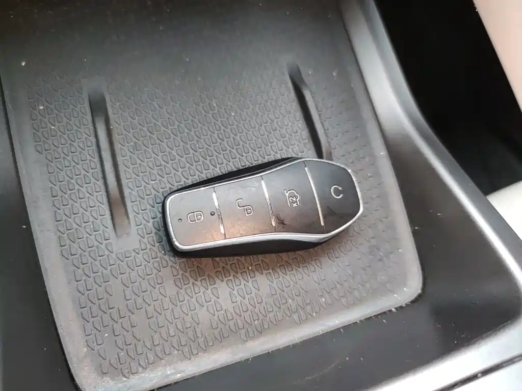BYD Yuan UP — миниатюра 9