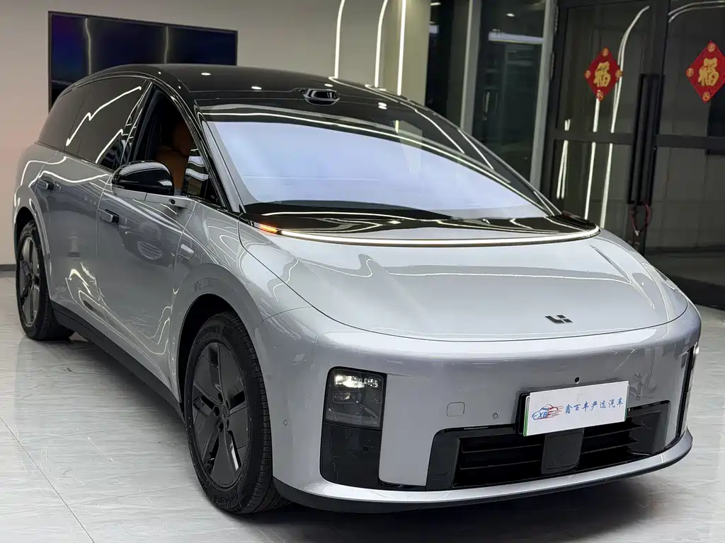 Li Auto i8 2025 Standard