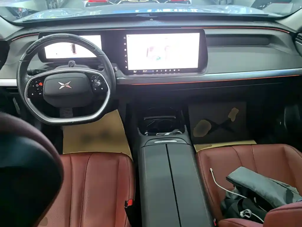 XPeng P7 — миниатюра 10