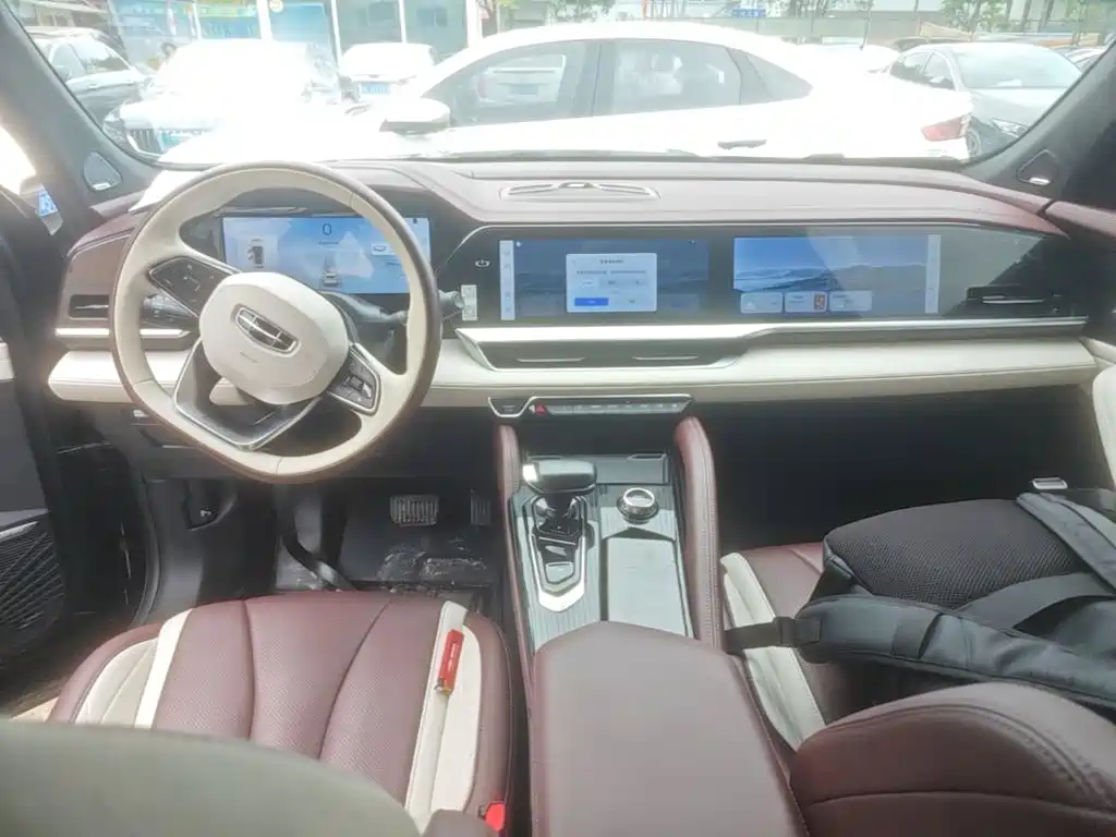 Geely Xingyue L — миниатюра 10