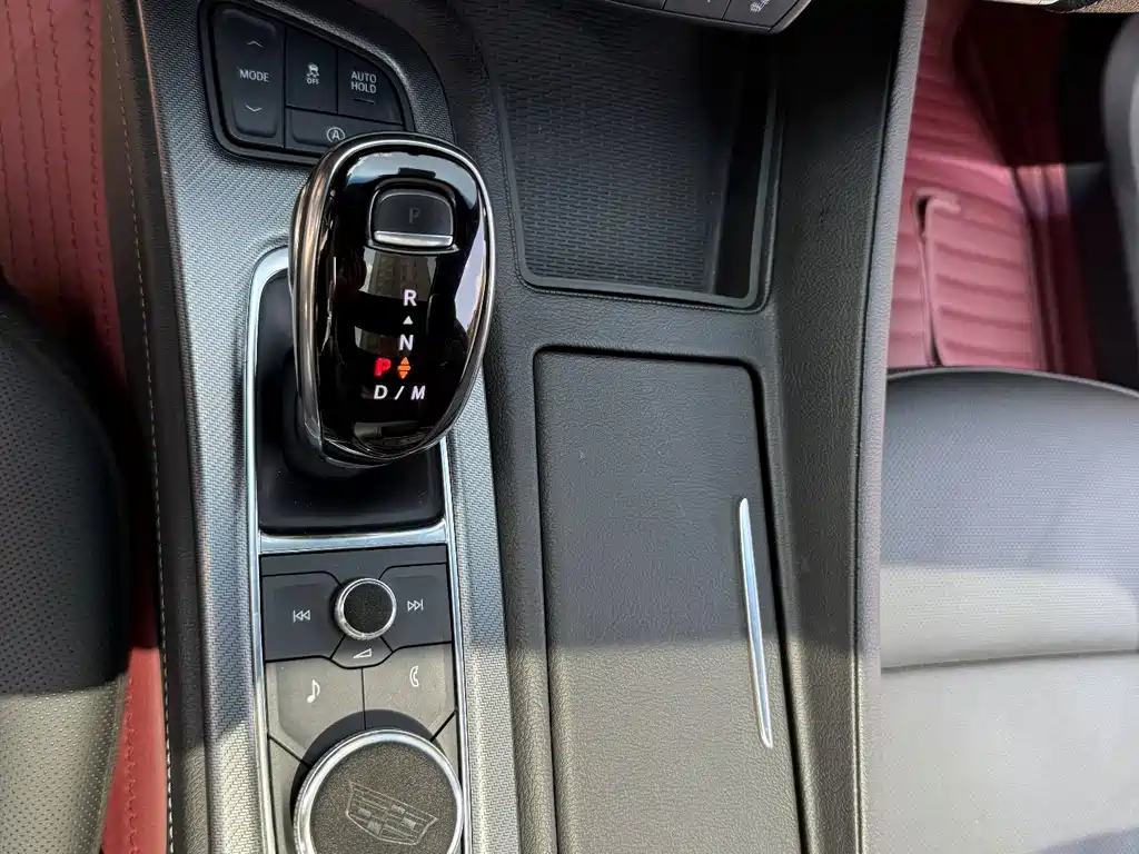 Cadillac CT5 — миниатюра 14