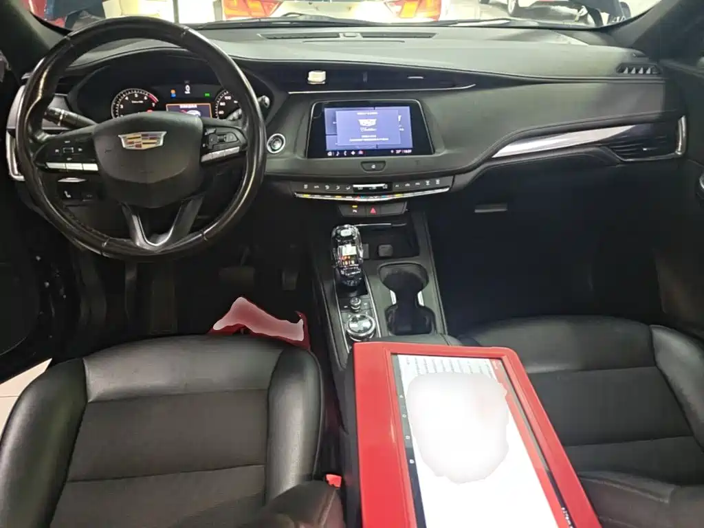 Cadillac XT4 — миниатюра 10