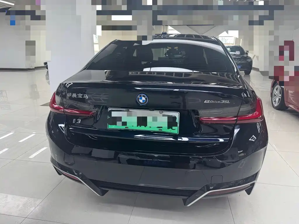 BMW i3 2022 eDrive 35 L