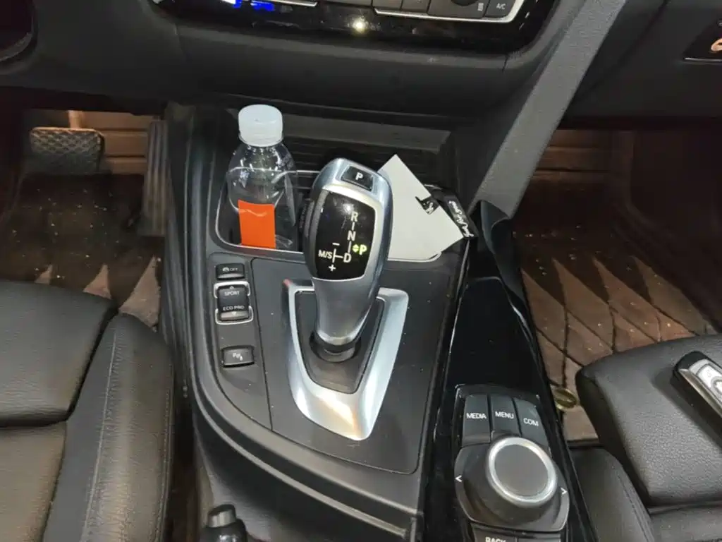 BMW 3 Series — миниатюра 14