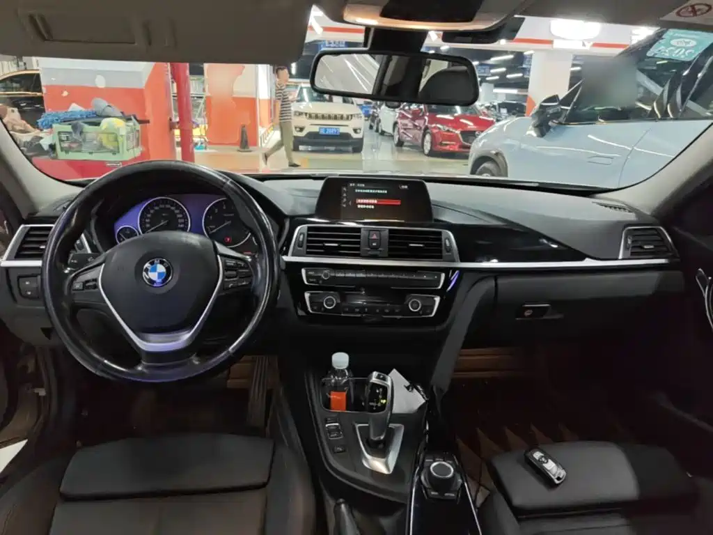 BMW 3 Series — миниатюра 10