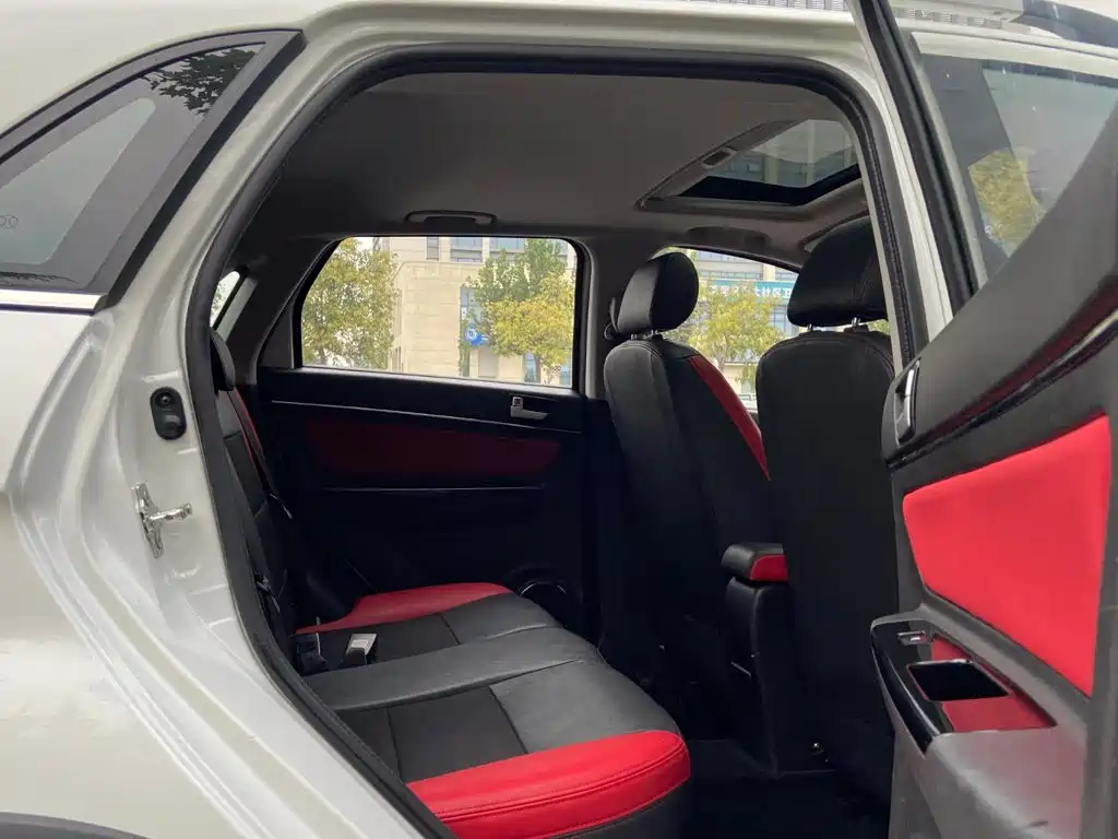 BAIC Senova X25 — миниатюра 7
