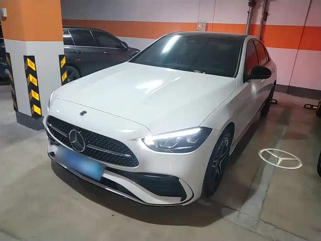 Mercedes-Benz C-Class 2024