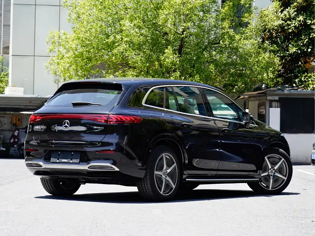 Mercedes-Benz EQS SUV — миниатюра 4