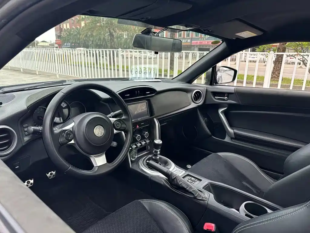 Toyota 86 — миниатюра 4
