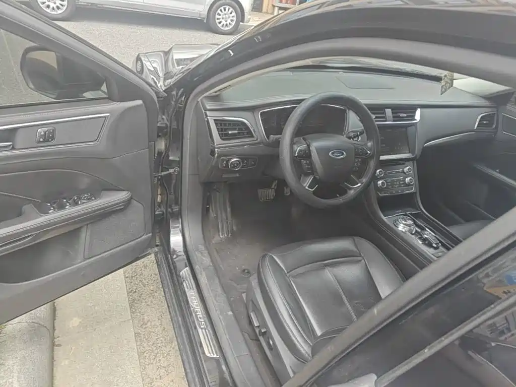 Ford Taurus — миниатюра 16