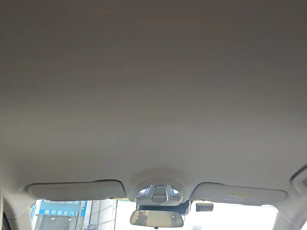 Wuling Xingguang — миниатюра 18
