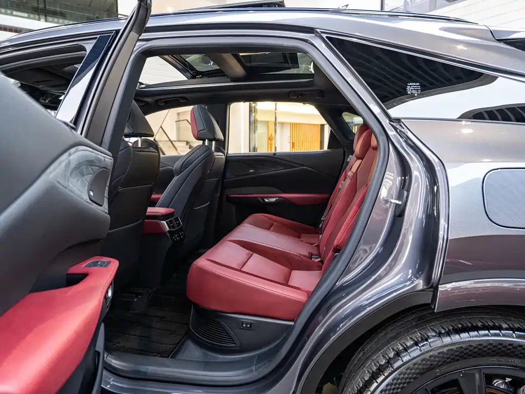 Lexus RX — миниатюра 10