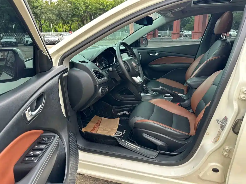 Fiat Viaggio — миниатюра 6