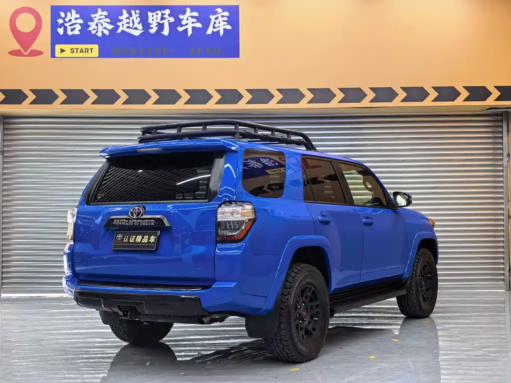 Toyota 4Runner — миниатюра 4
