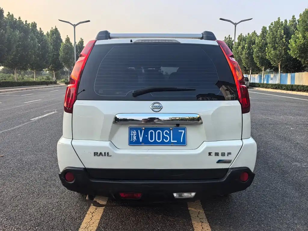 Nissan X-Trail — миниатюра 10