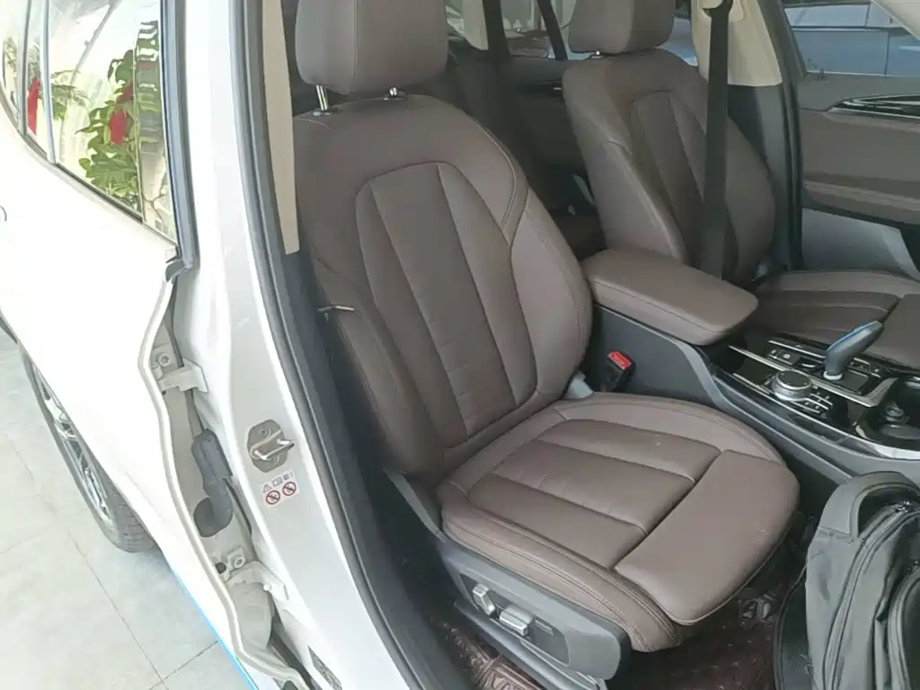 BMW iX3 — миниатюра 25