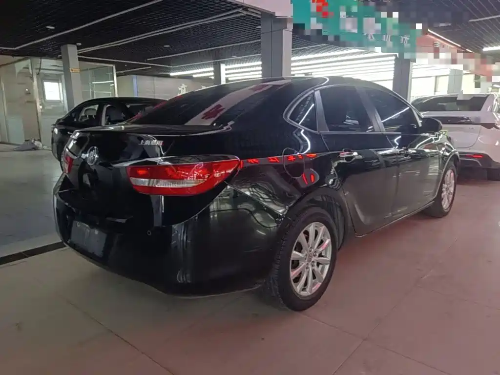 Buick Excelle — миниатюра 7