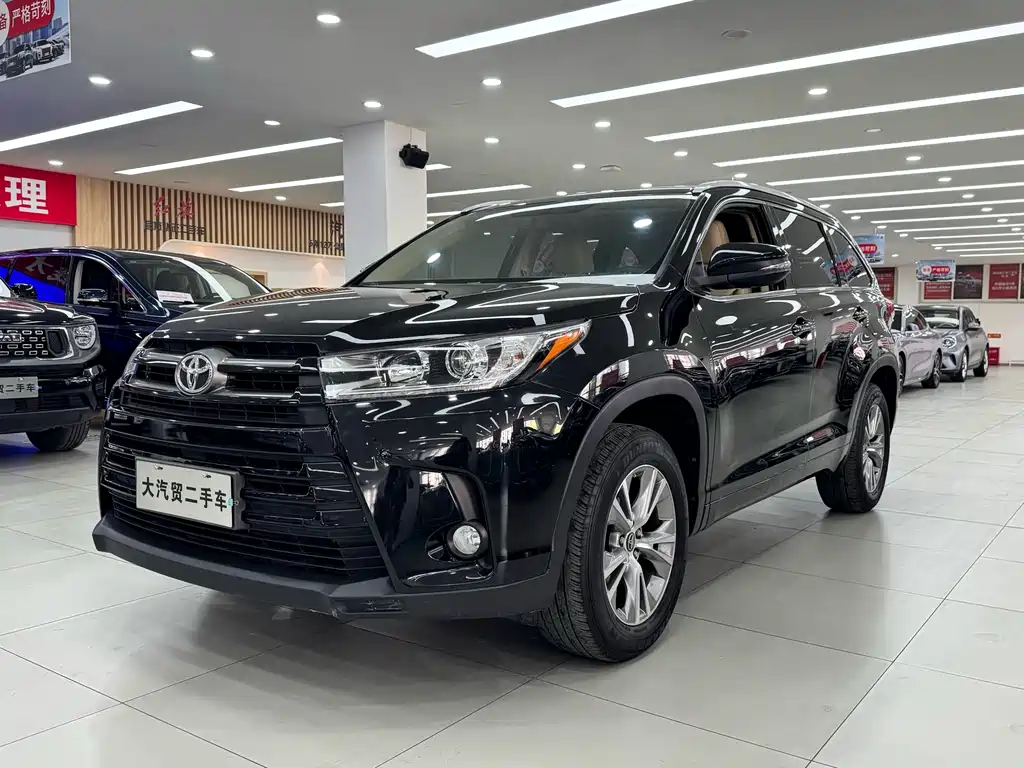Toyota Highlander 2021