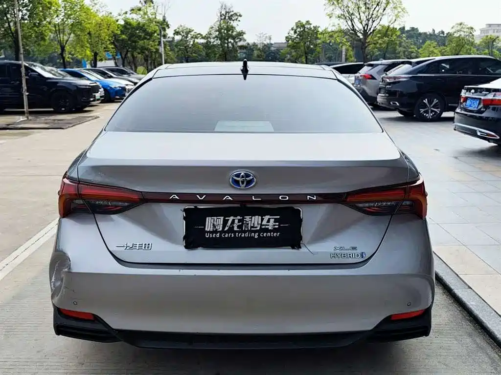 Toyota Avalon — миниатюра 8
