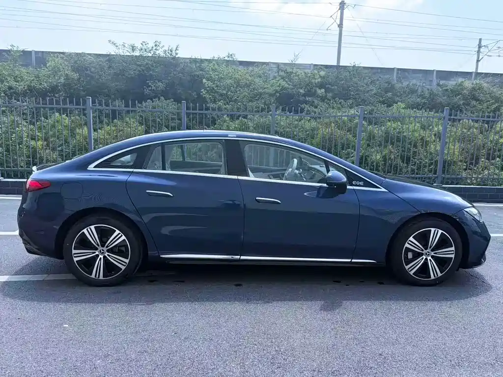 Mercedes-Benz EQE — миниатюра 6