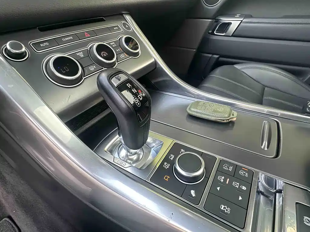 Land Rover Sport — миниатюра 12