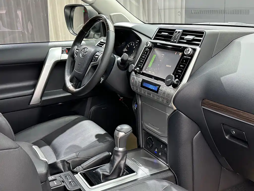 Toyota Prado — миниатюра 28