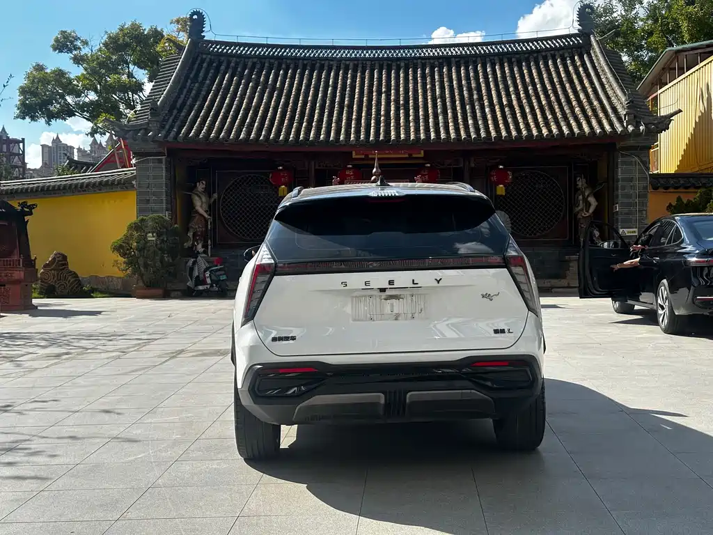 Geely Boyue L — миниатюра 13