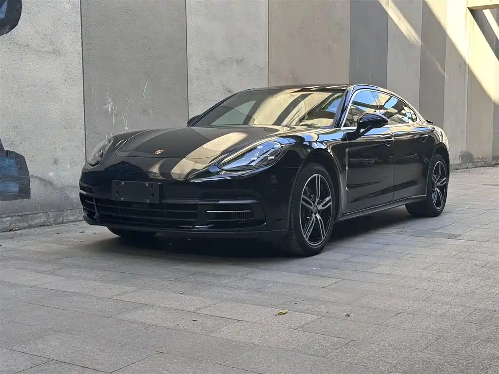 Porsche Panamera 2019